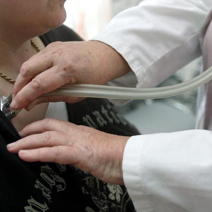 Hormone therapy should be offered to more women with severe menopause: review